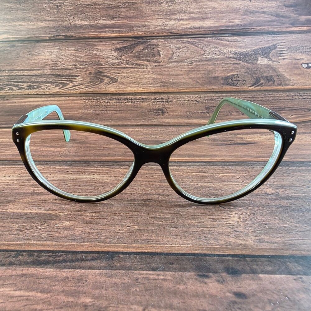 Elegant Brown Cat-Eye Glasses